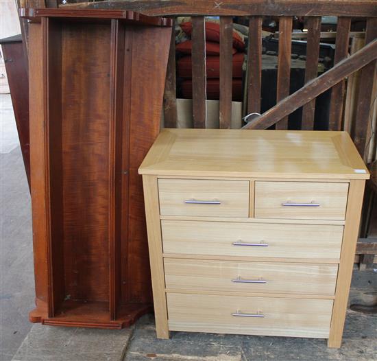 Mahogany book shelf & modern pine chest of drawers(-)